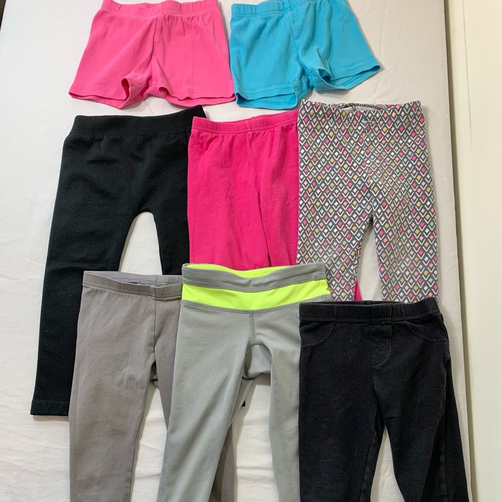 Girls size 2T bundle of 8 pieces (bottoms) leggings, shorts, capri pants